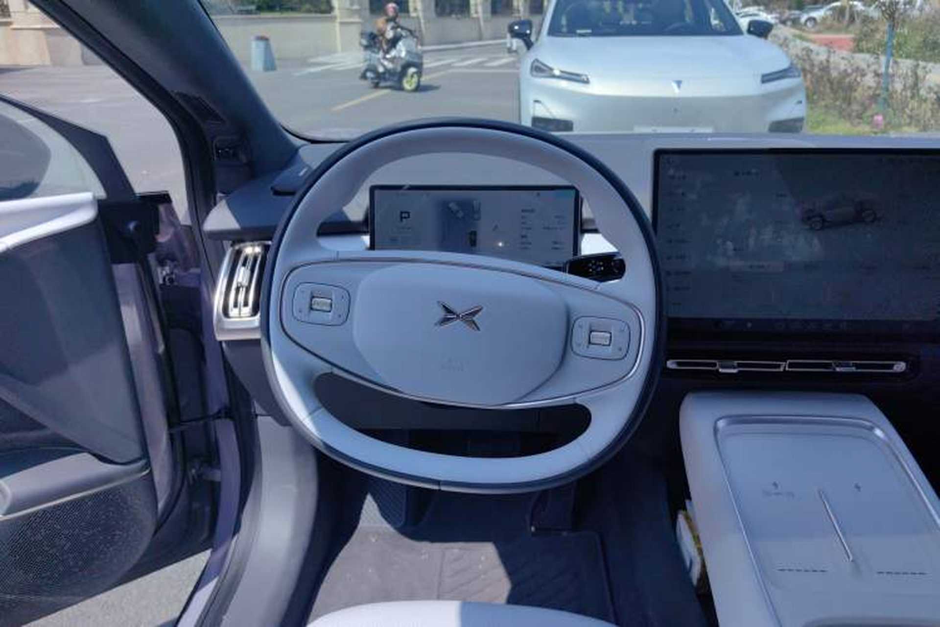 Used XPeng P7+ 2024 Long-Range Max Steering Wheel