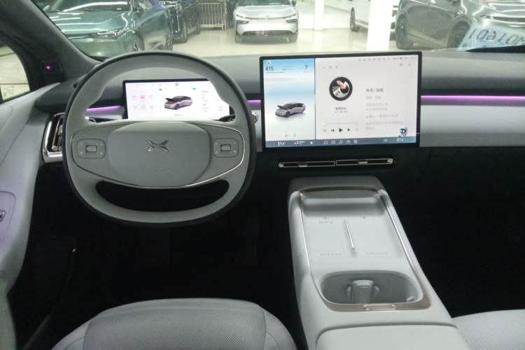 Used XPeng P7+ 2024 Long-Range Max Steering Wheel