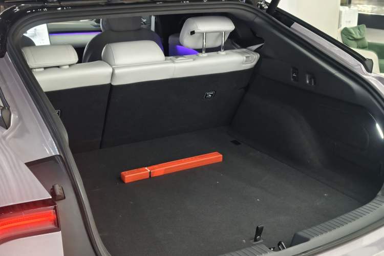 Used XPeng P7+ 2024 Ultra-Long Range Max Trunk