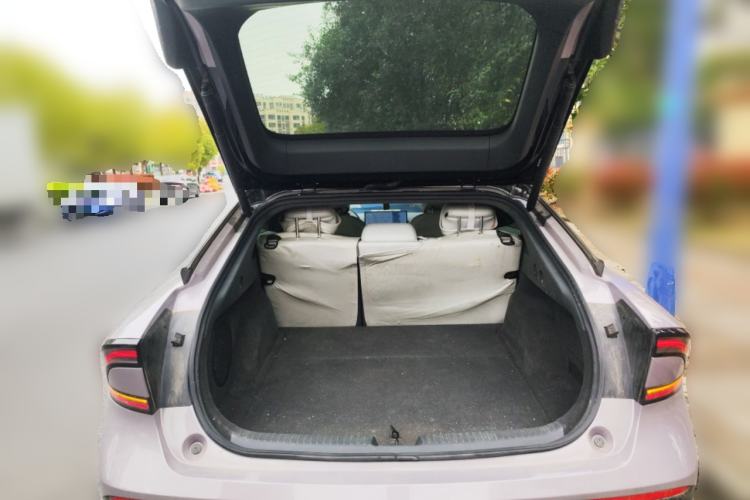 Used XPeng P7+ 2024 Long-Range Max Trunk