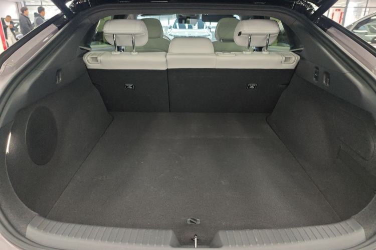Used XPeng P7+ 2024 Long-Range Max Trunk