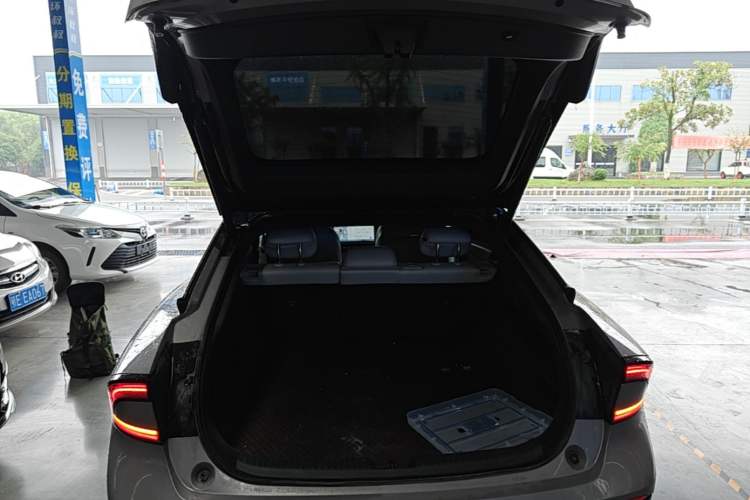 Used XPeng P7+ 2024 Long-Range Max Trunk