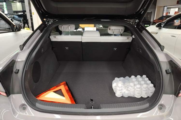 Used XPeng P7+ 2024 Long-Range Max Trunk