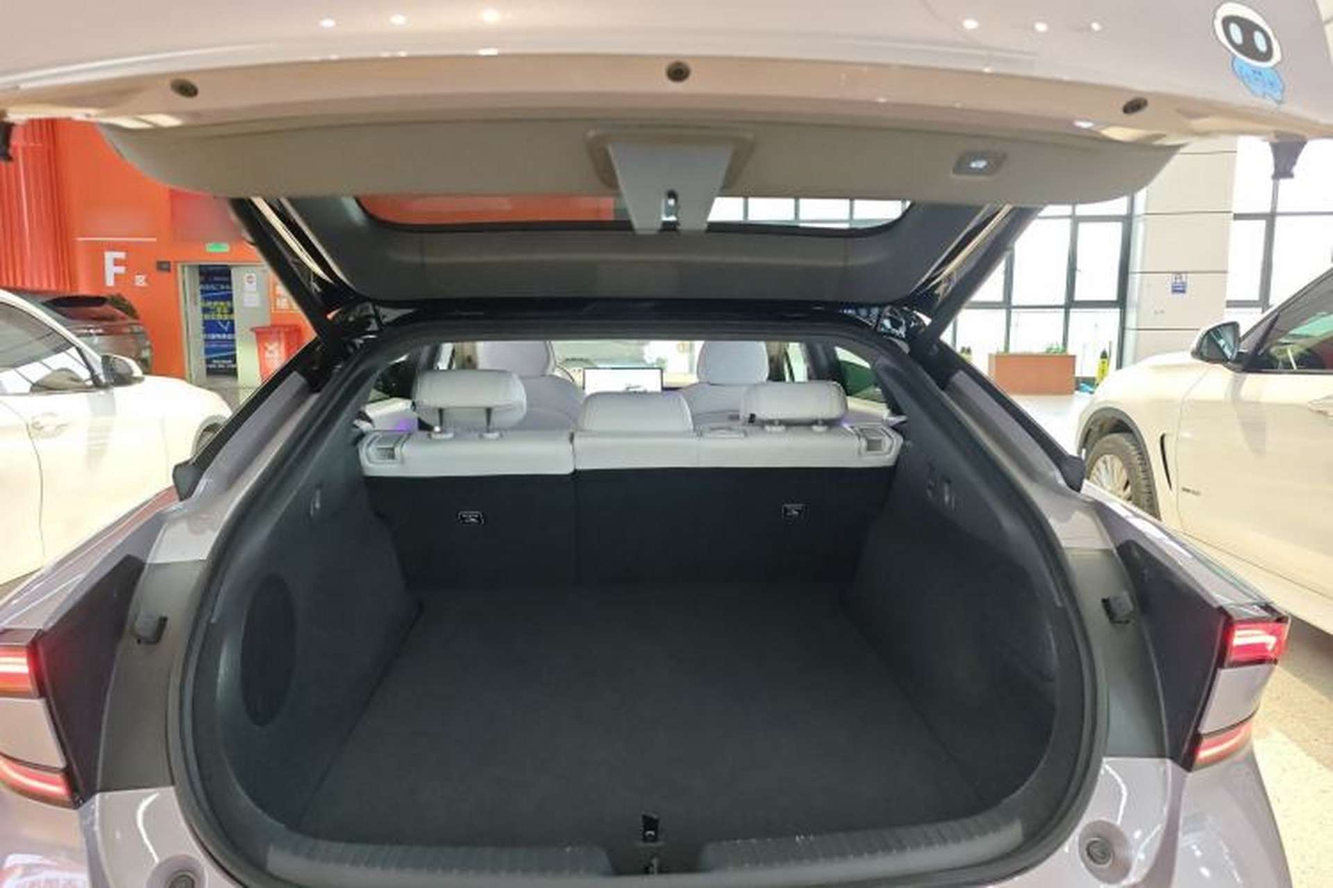 Used XPeng P7+ 2024 Long-Range Max Trunk