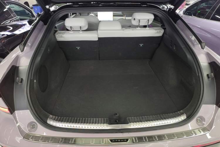 Used XPeng P7+ 2024 Long-Range Max Trunk