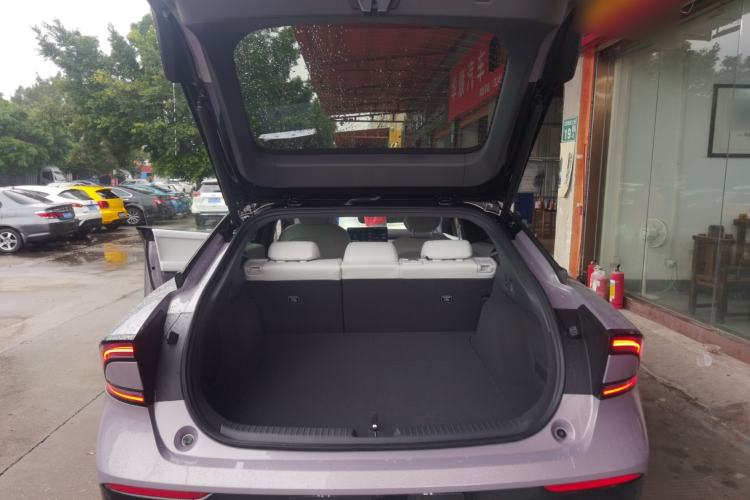 Used XPeng P7+ 2024 Long-Range Max Trunk