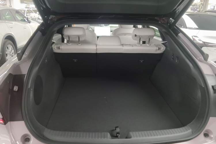 Used XPeng P7+ 2024 Long-Range Max Trunk