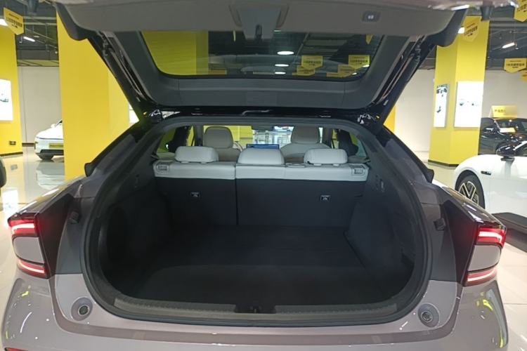Used XPeng P7+ 2024 Ultra-Long Range Max Trunk