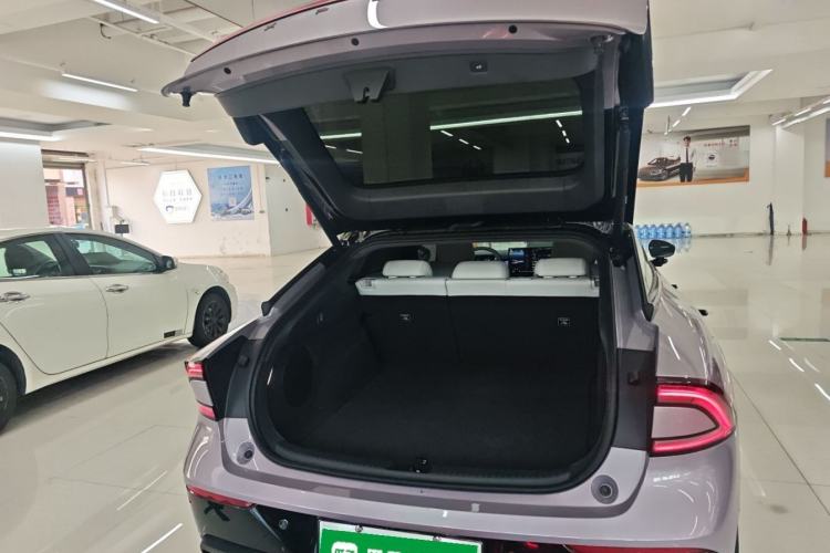 Used XPeng P7+ 2024 Long-Range Max Trunk