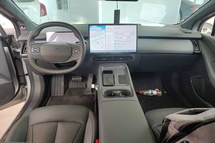 Used XPeng P7+ 2024 Long-Range Max Center Console