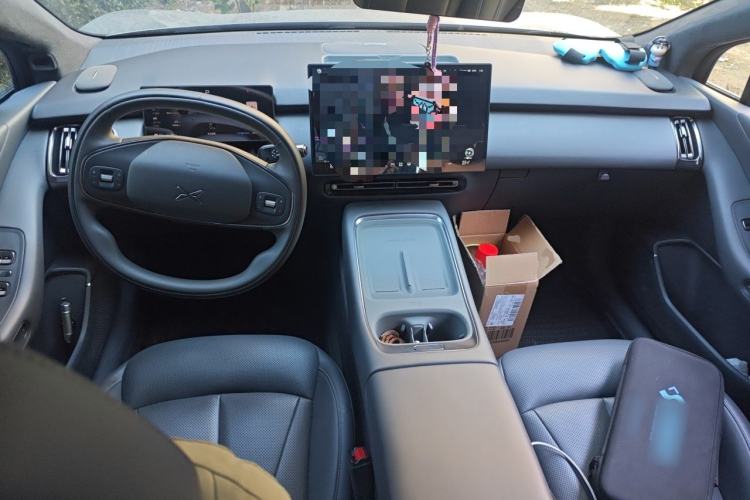 Used XPeng P7+ 2024 Long-Range Max Center Console