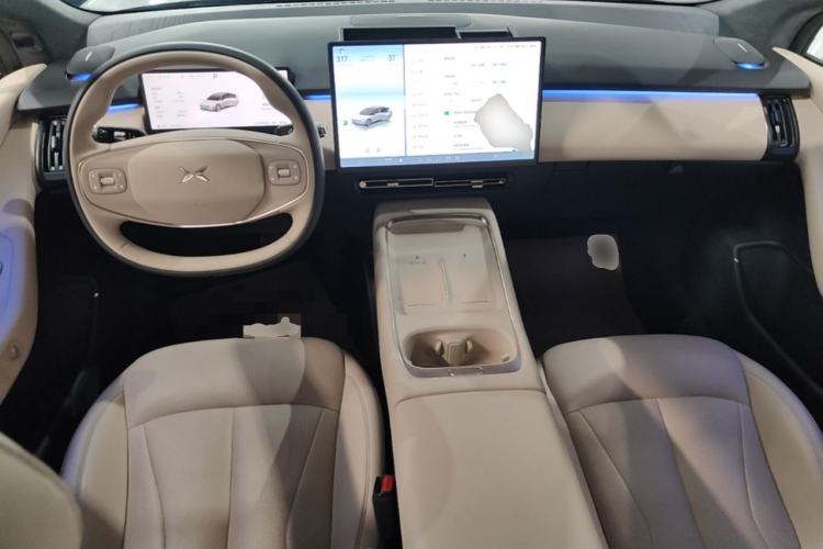 Used XPeng P7+ 2024 Long-Range Max Center Console