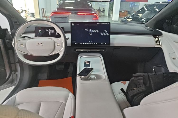 Used XPeng P7+ 2024 Ultra-Long Range Max Center Console