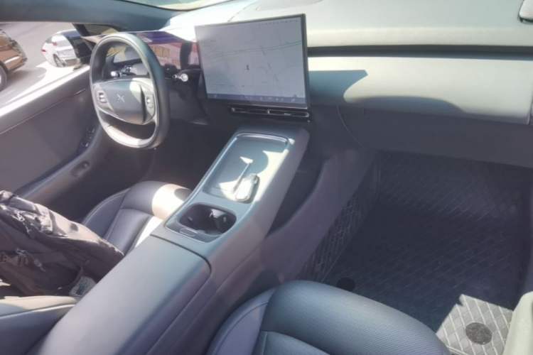 Used XPeng P7+ 2024 Ultra-Long Range Max Center Console