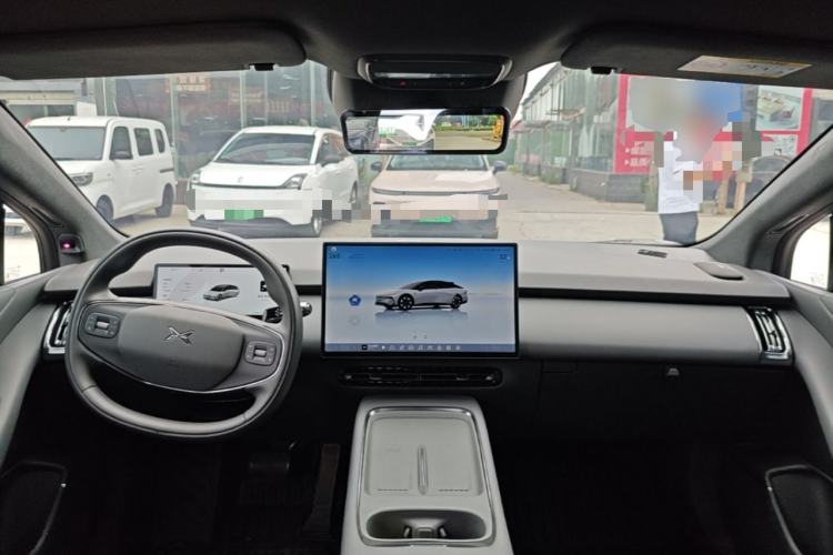 Used XPeng P7+ 2024 Long-Range Max Center Console