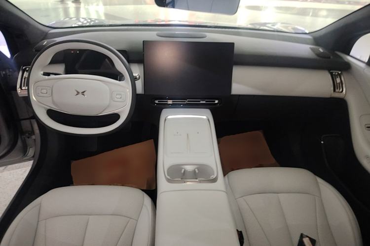 Used XPeng P7+ 2024 Long-Range Max Center Console