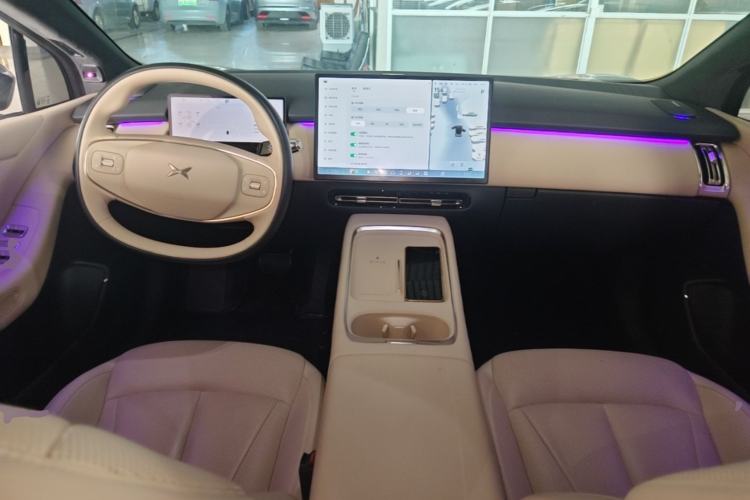 Used XPeng P7+ 2024 Long-Range Max Center Console