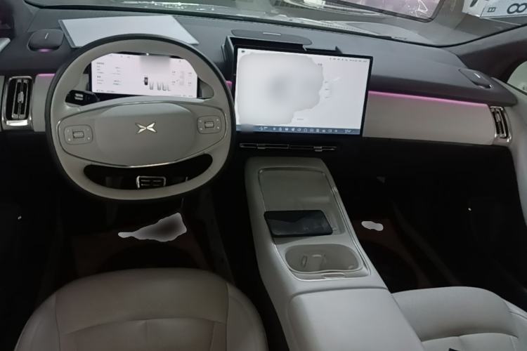 Used XPeng P7+ 2024 Ultra-Long Range Max Center Console