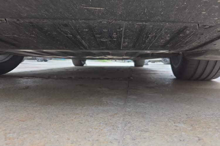 Used XPeng P7+ 2024 Long-Range Max Chassis Front Left