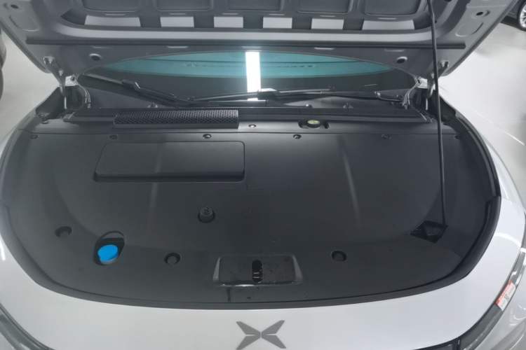 Used XPeng P7+ 2024 Long-Range Max Engine Bay
