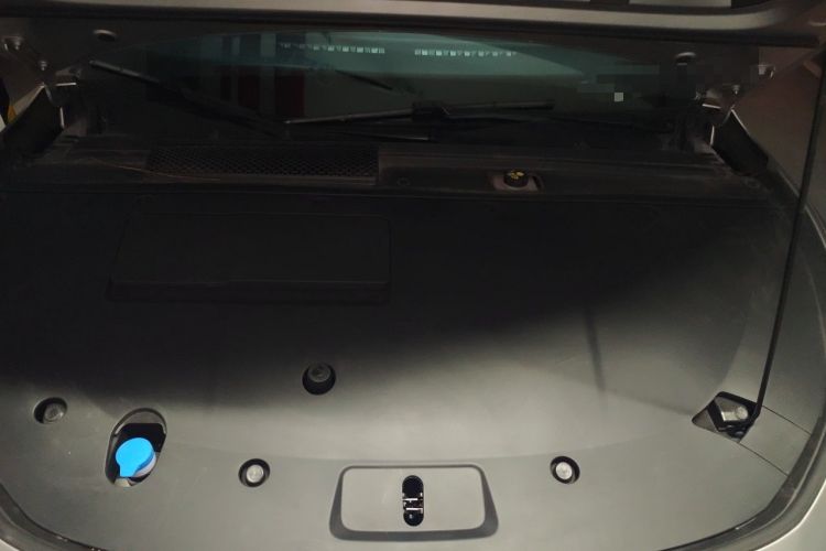 Used XPeng P7+ 2024 Ultra-Long Range Max Engine Bay