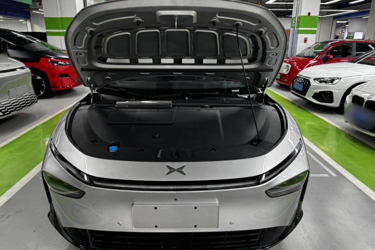 Used XPeng P7+ 2024 Long-Range Max Engine Bay