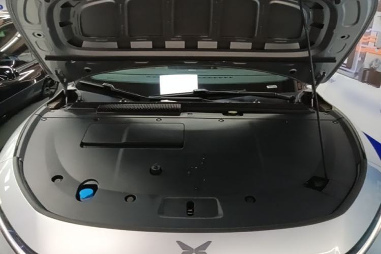 Used XPeng P7+ 2024 Long-Range Max Engine Bay