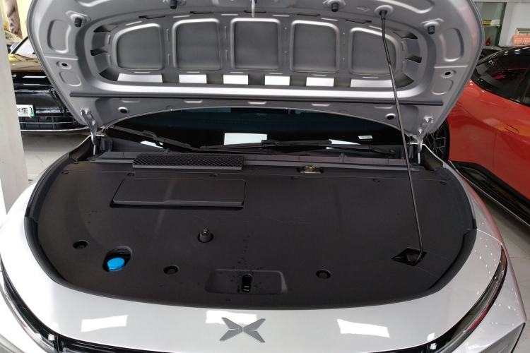 Used XPeng P7+ 2024 Long-Range Max Engine Bay