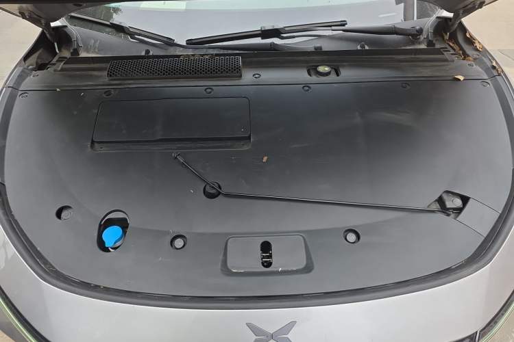 Used XPeng P7+ 2024 Long-Range Max Engine Bay