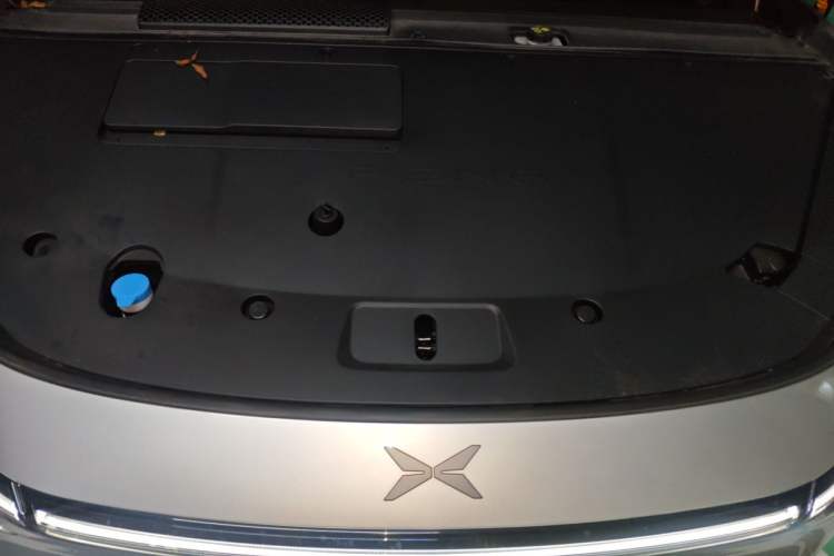 Used XPeng P7+ 2024 Long-Range Max Engine Bay