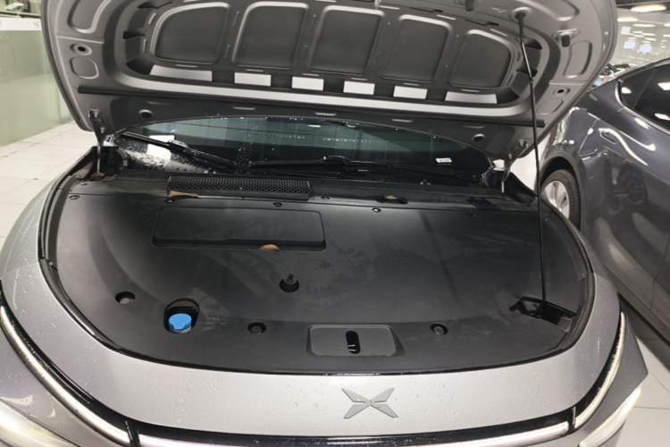Used XPeng P7+ 2024 Ultra-Long Range Max Engine Bay