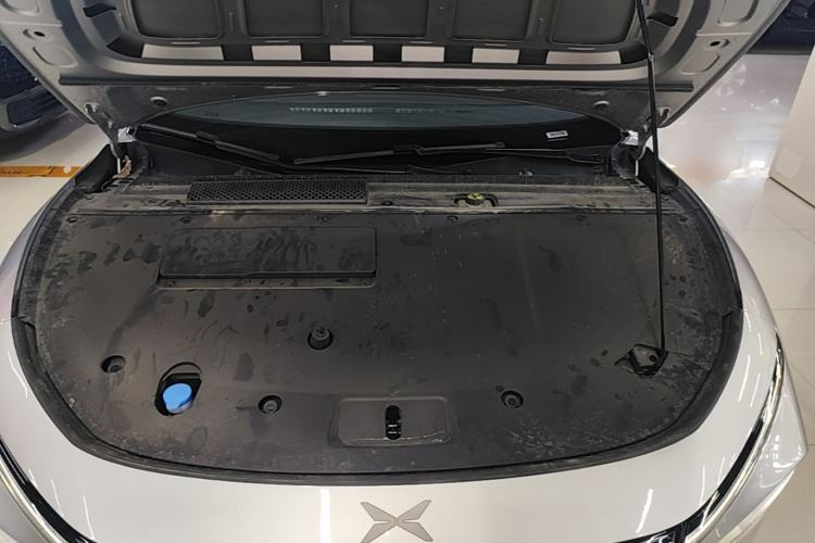 Used XPeng P7+ 2024 Long-Range Max Engine Bay