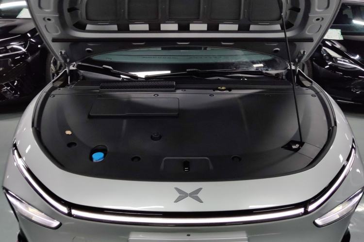 Used XPeng P7+ 2024 Long-Range Max Engine Bay