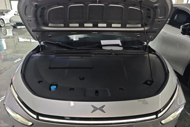 Used XPeng P7+ 2024 Long-Range Max Engine Bay