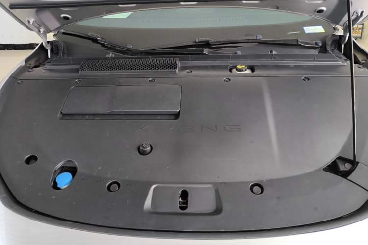 Used XPeng P7+ 2024 Long-Range Max Engine Bay