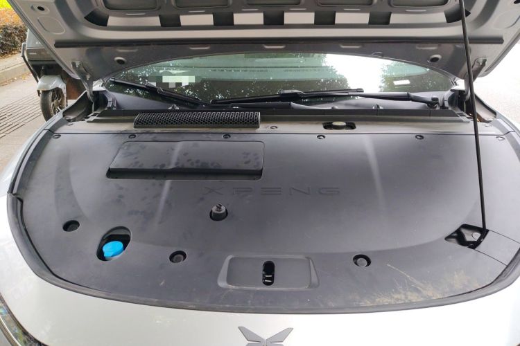 Used XPeng P7+ 2024 Long-Range Max Engine Bay