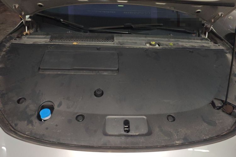 Used XPeng P7+ 2024 Ultra-Long Range Max Engine Bay