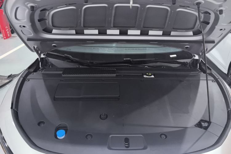 Used XPeng P7+ 2024 Long-Range Max Engine Bay
