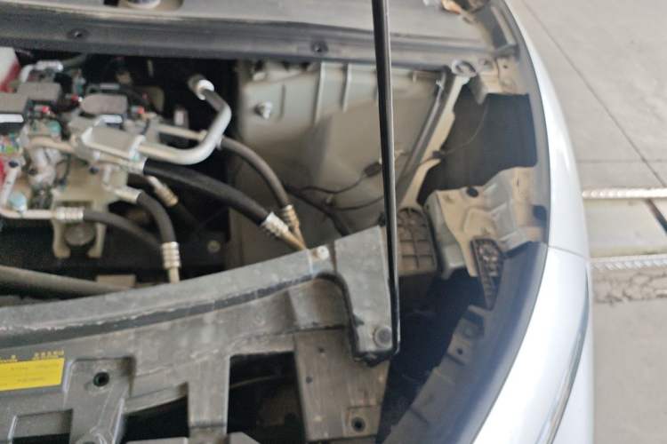 Used XPeng P7+ 2024 Long-Range Max Engine Bay Left