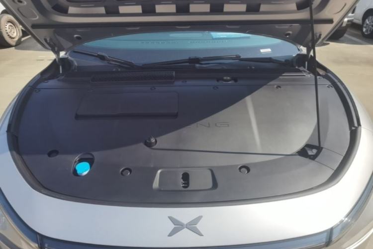 Used XPeng P7+ 2024 Ultra-Long Range Max Engine Bay