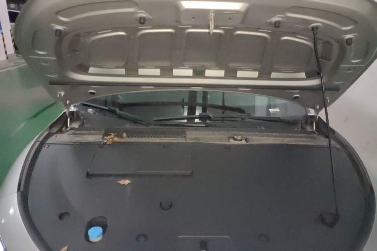 Used XPeng P7+ 2024 Long-Range Max Engine Bay