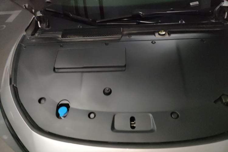 Used XPeng P7+ 2024 Long-Range Max Engine Bay