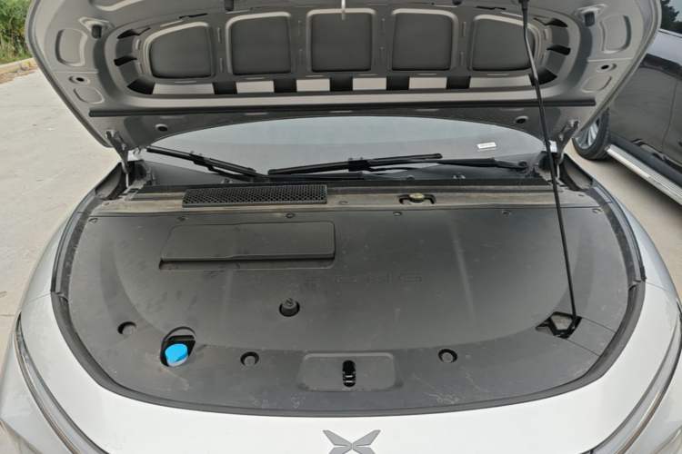 Used XPeng P7+ 2024 Long-Range Max Engine Bay