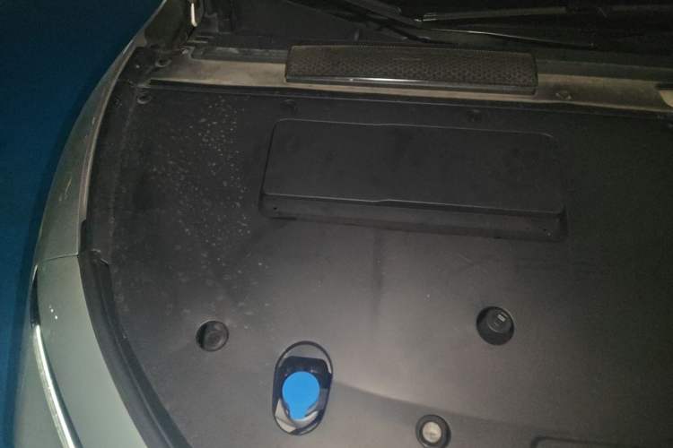 Used XPeng P7+ 2024 Long-Range Max Engine Bay Right