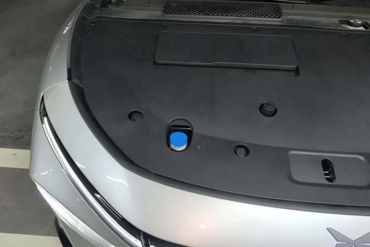 Used XPeng P7+ 2024 Long-Range Max Engine Bay Right