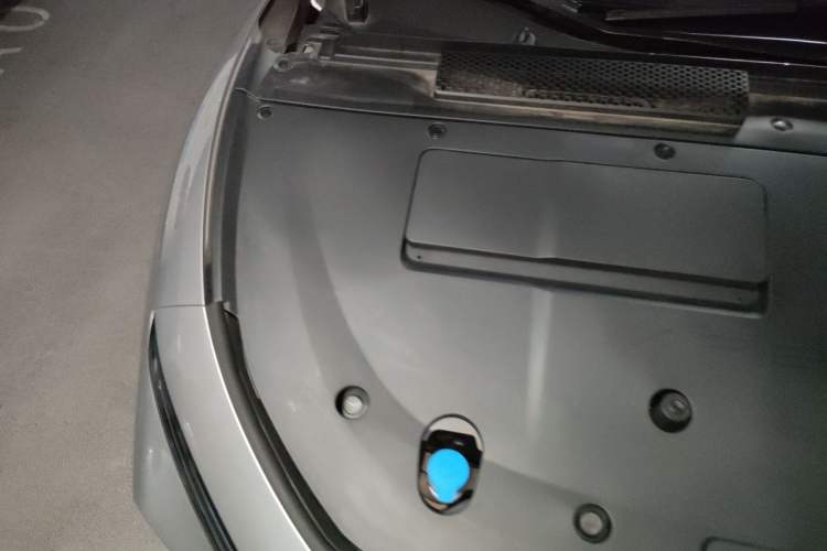 Used XPeng P7+ 2024 Long-Range Max Engine Bay Right