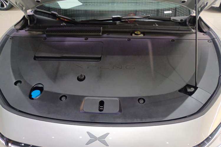 Used XPeng P7+ 2024 Long-Range Max Engine Bay
