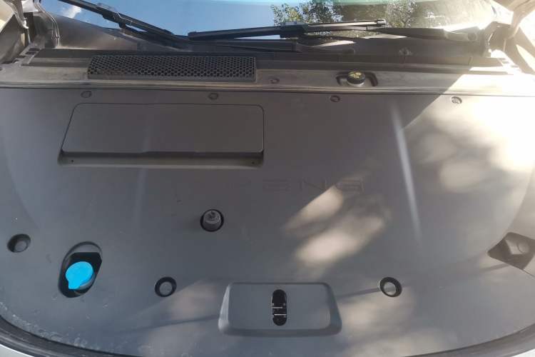 Used XPeng P7+ 2024 Long-Range Max Engine Bay