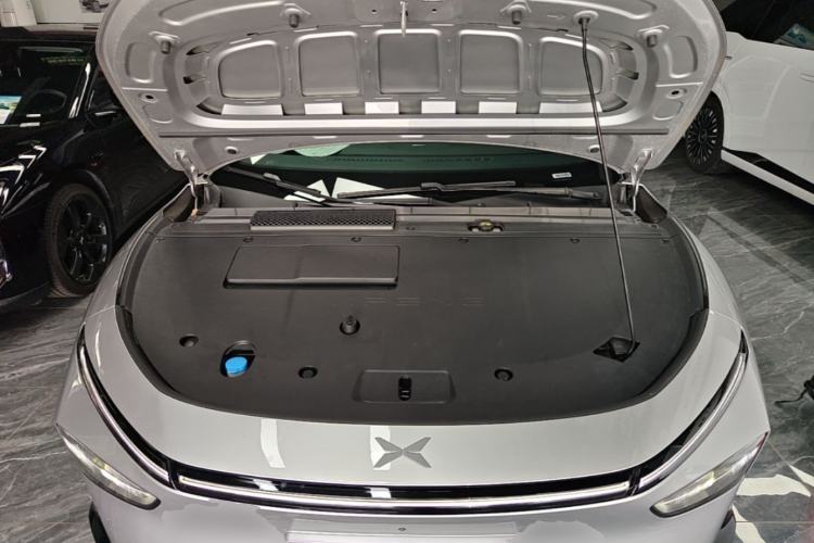 Used XPeng P7+ 2024 Long-Range Max Engine Bay
