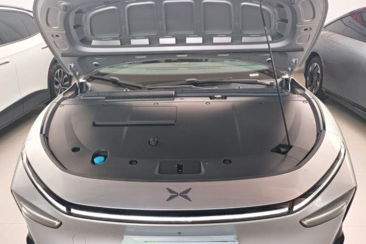 Used XPeng P7+ 2024 Long-Range Max Engine Bay